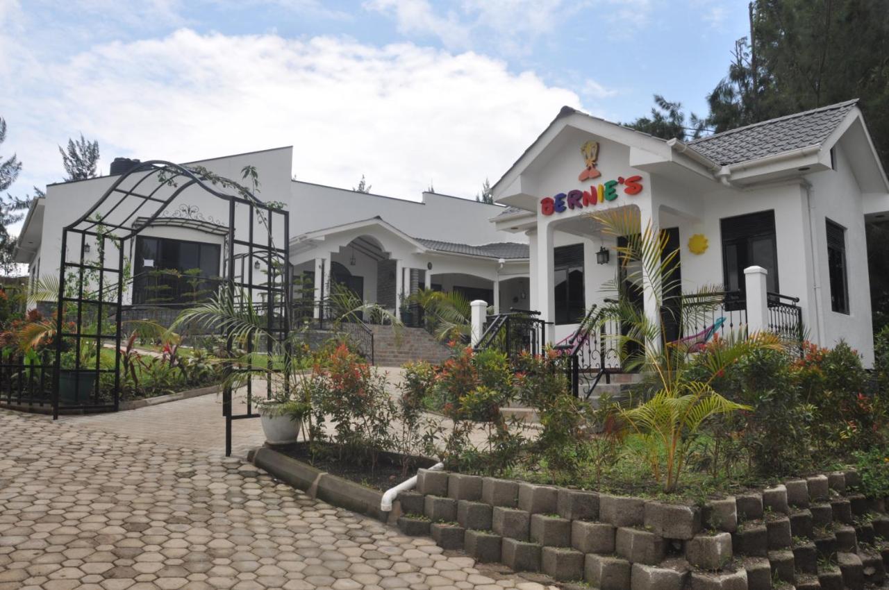 Home Bliss Hotel- Fort Portal Uganda Exterior photo