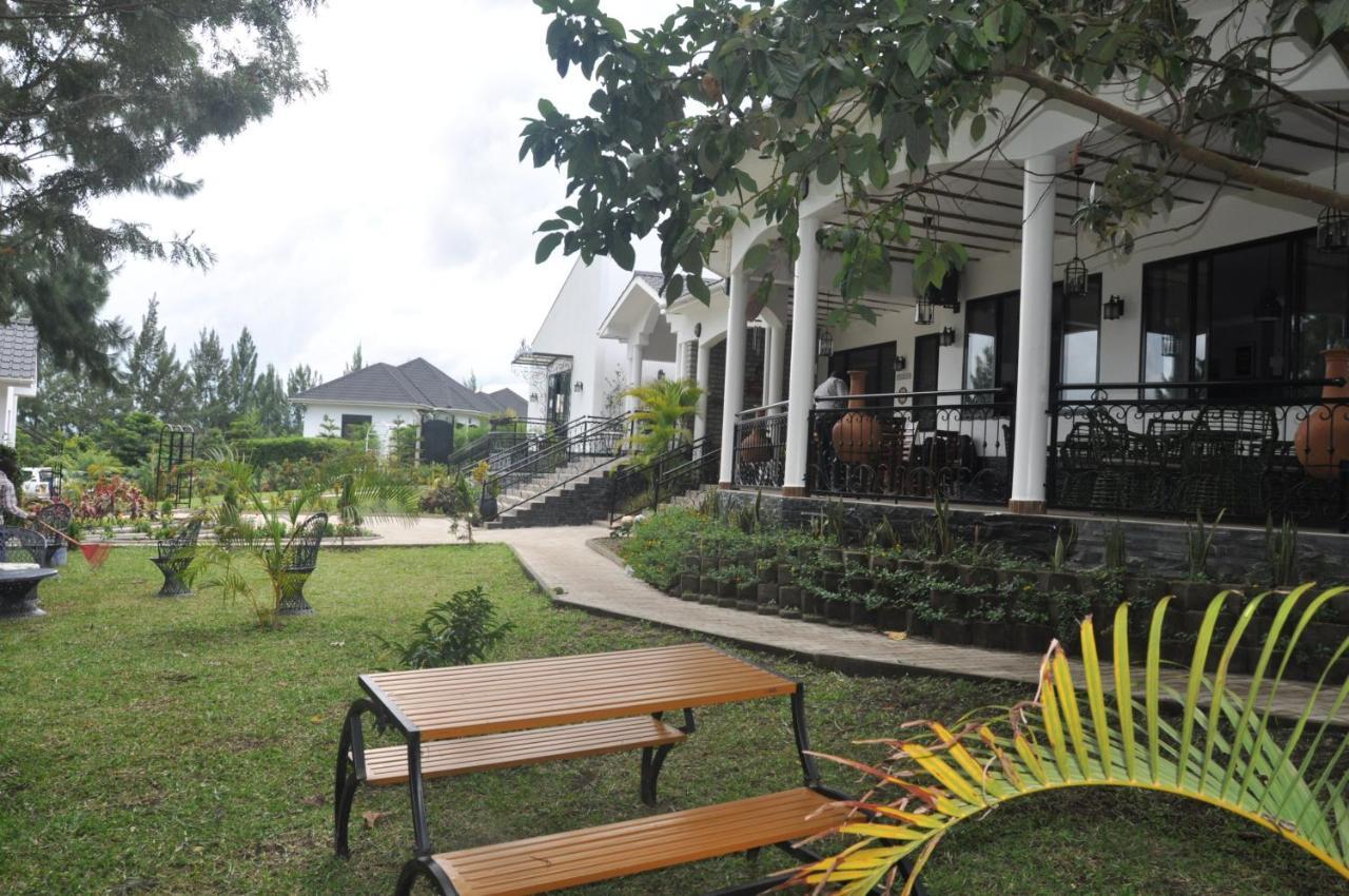 Home Bliss Hotel- Fort Portal Uganda Exterior photo