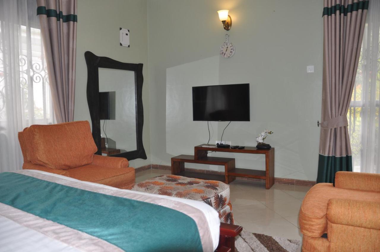 Home Bliss Hotel- Fort Portal Uganda Exterior photo